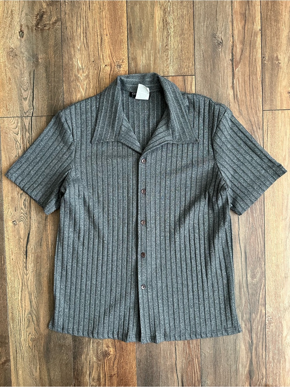 Vintage Ribbed Button-Up Short-Sleeve Shirt by Chateau Works